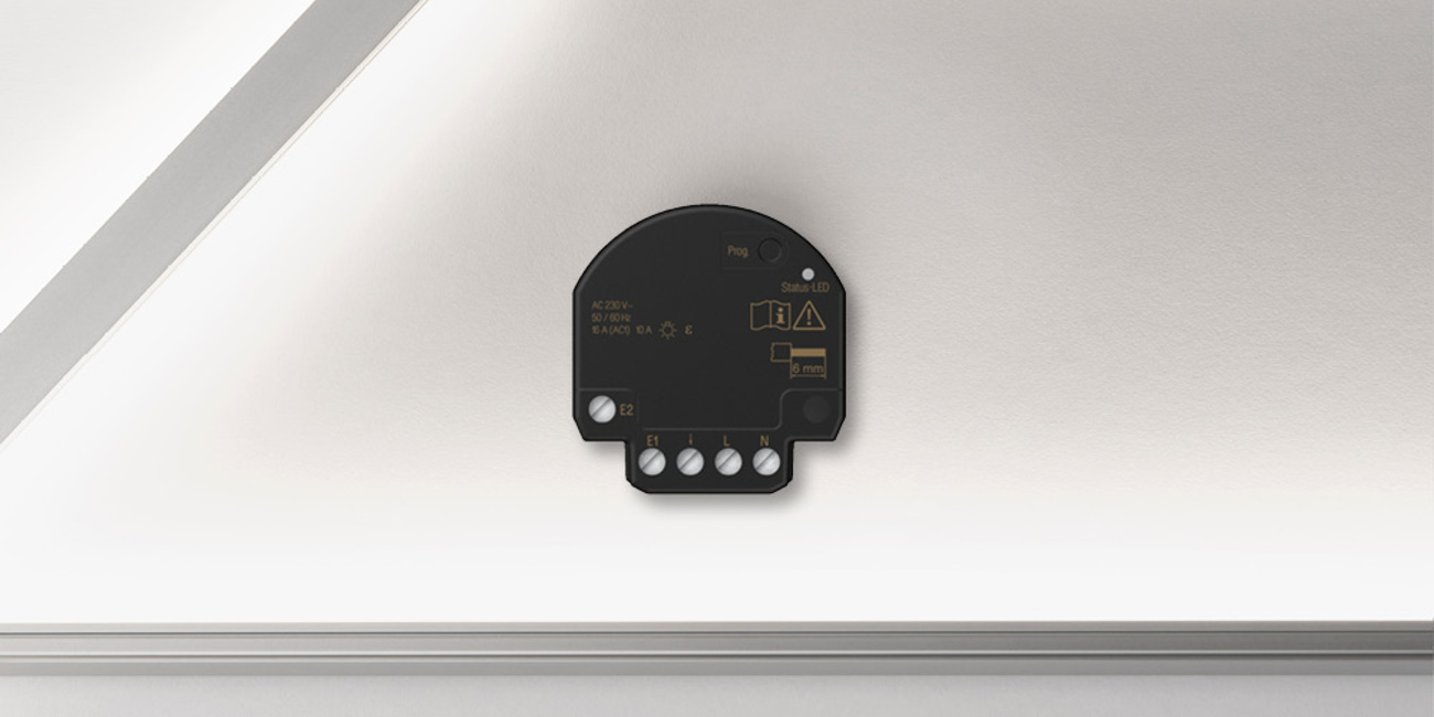 JUNG HOME Jalousieaktor Mini bei CS Elektrotechnik in Erlensee